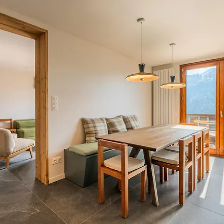 Grand 5 Pièces Pour 8 Personnes Avec Parking à - Fr-1-676-220 Apartamento